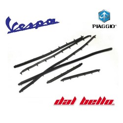 SERIE COMPLETA STRISCE PROFILI PEDANA PIAGGIO VESPA 50 R-L-N   ARIETE 04953
