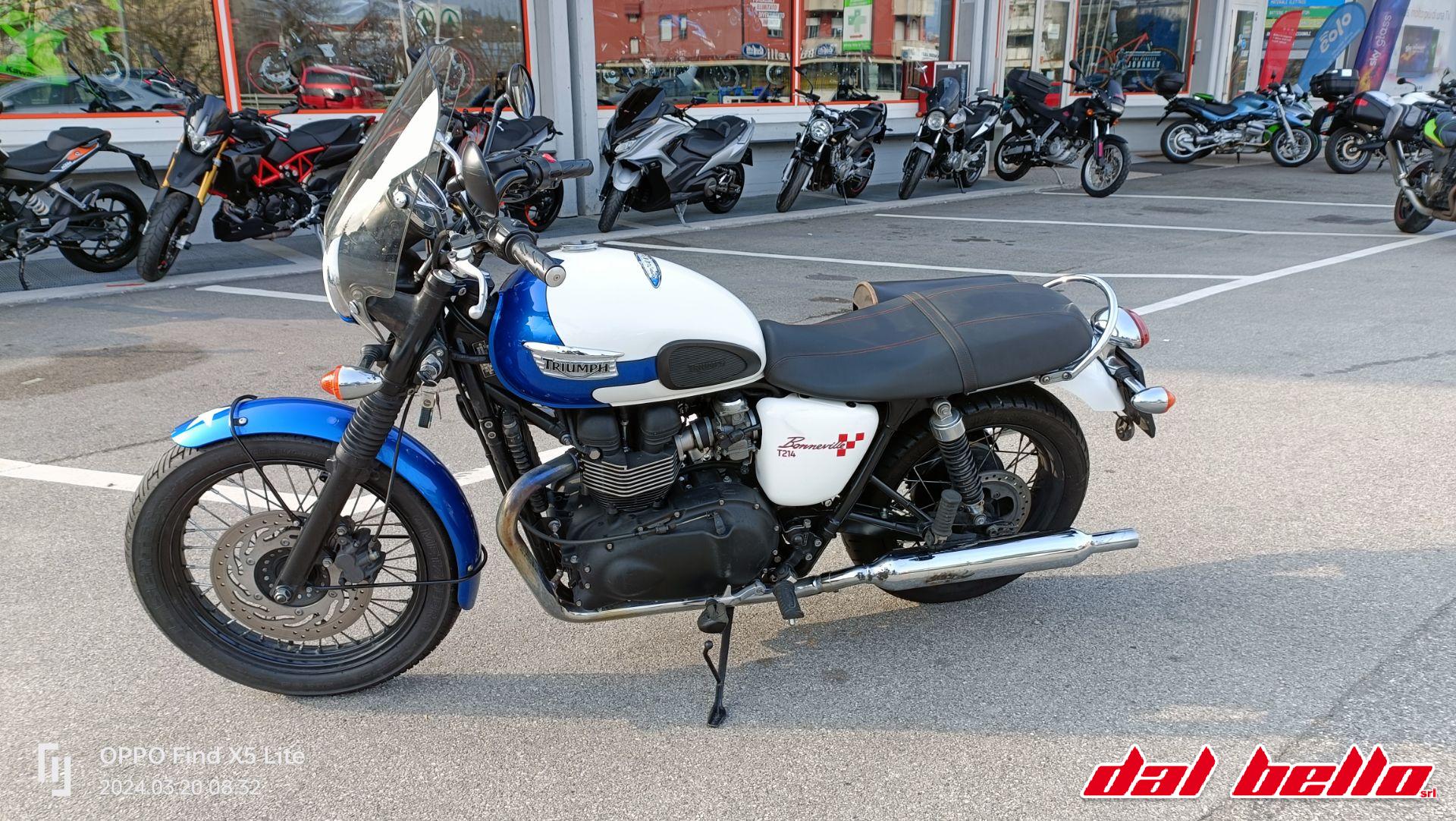 Triumph Bonneville T214 (2015)