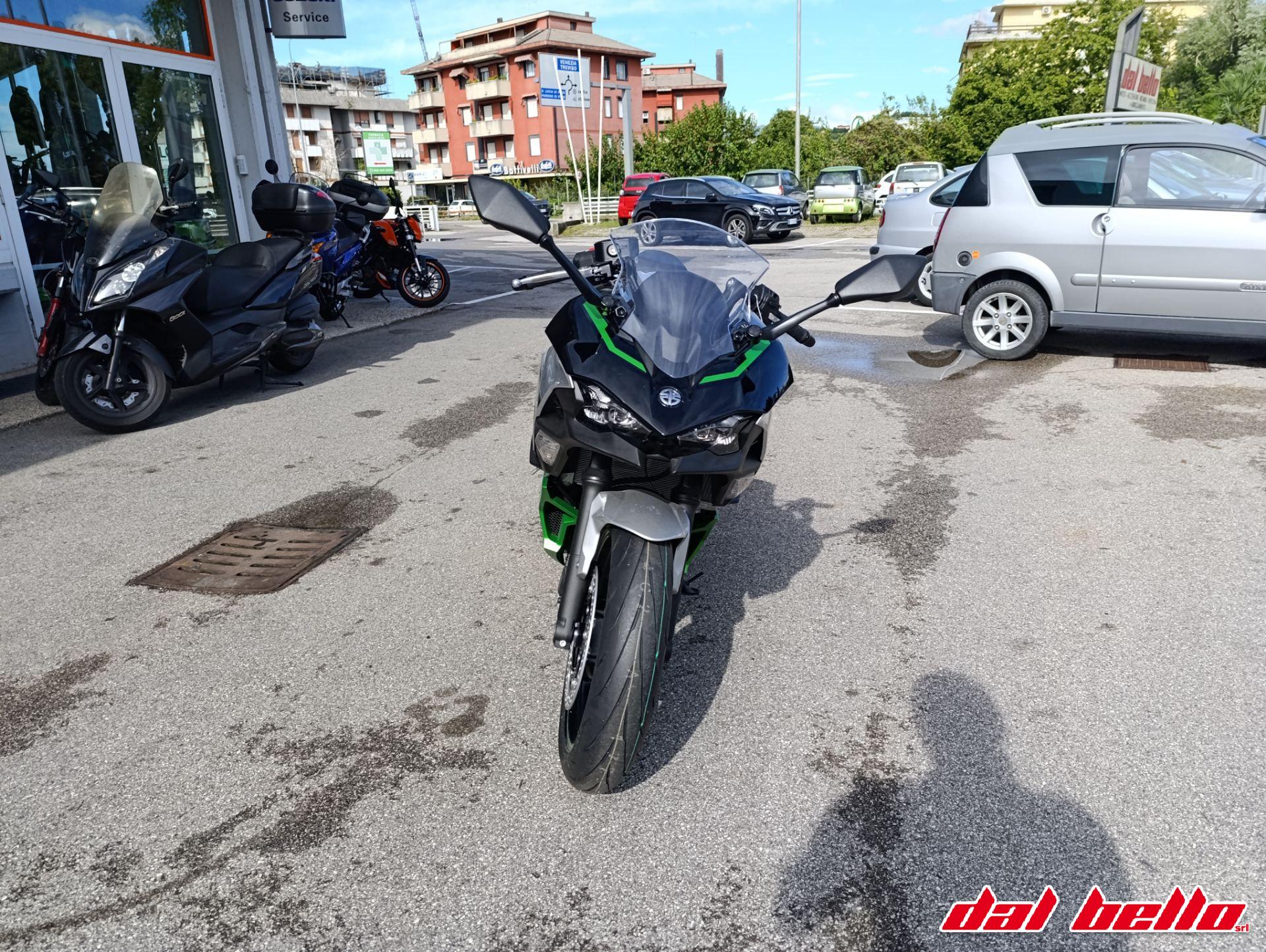 Kawasaki Ninja 7 Hybrid (2024)