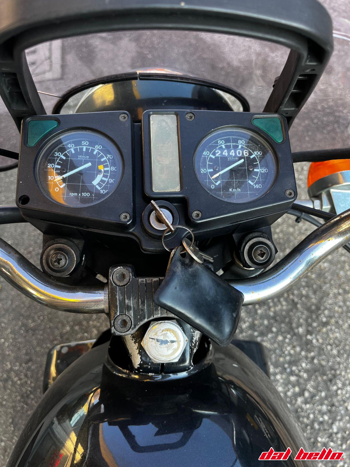 Moto Guzzi Custom 125