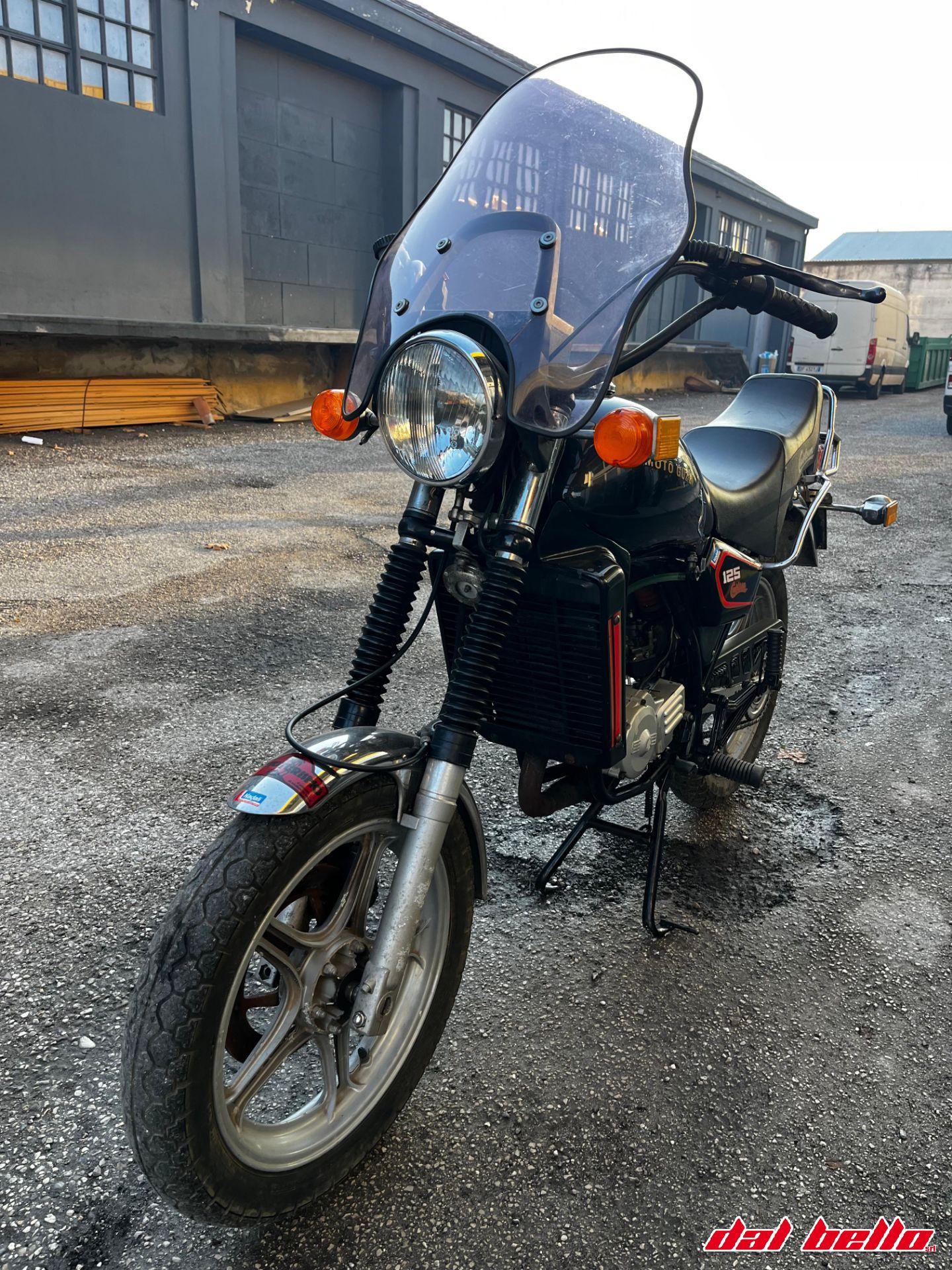 Moto Guzzi Custom 125