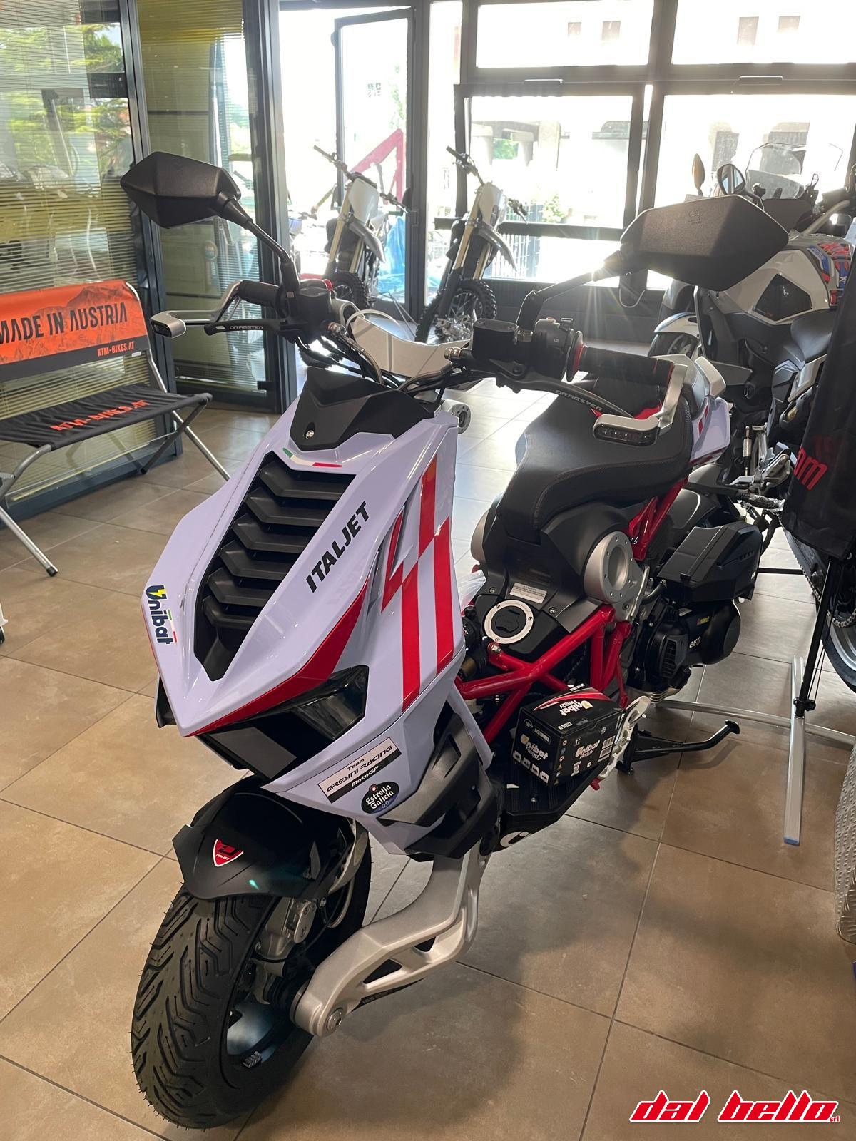 Italjet Moto Dragster 300 (2024)