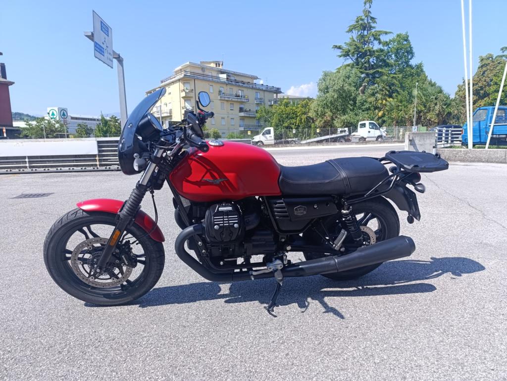 Moto Guzzi V7 III Stone (2017 – 20)
