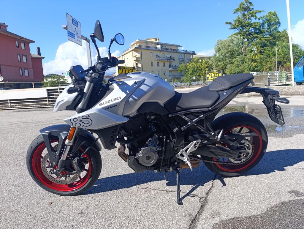 Suzuki GSX-8S (2025 – 26)