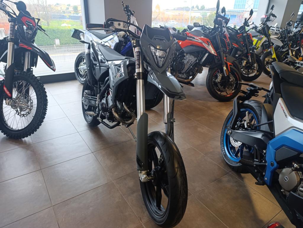 Betamotor RR 125 4T Motard T – X Special Edition (2025 – 26)